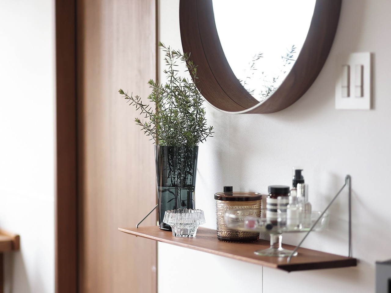 内田彩仍さんの自宅のリビング