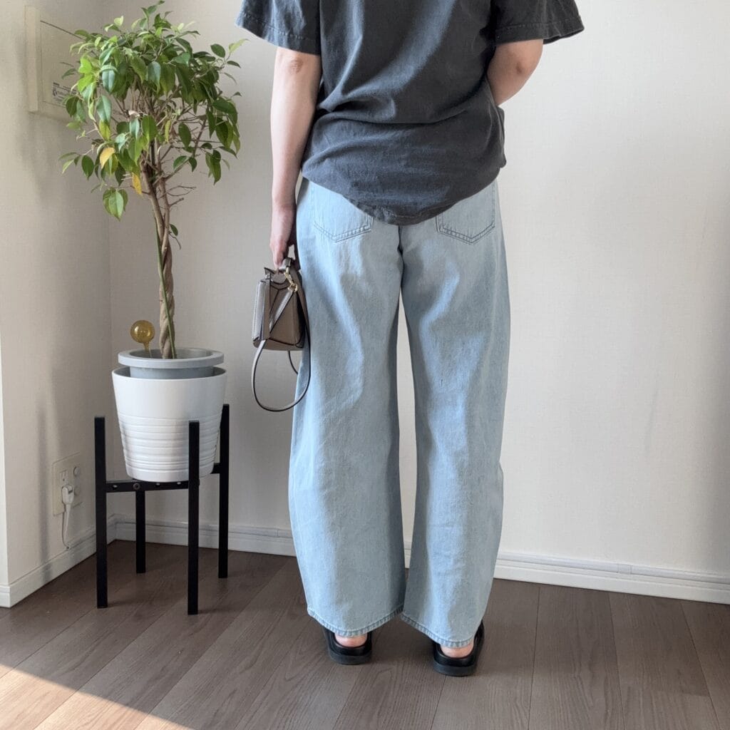 ユニクロ バギーカーブジーンズ