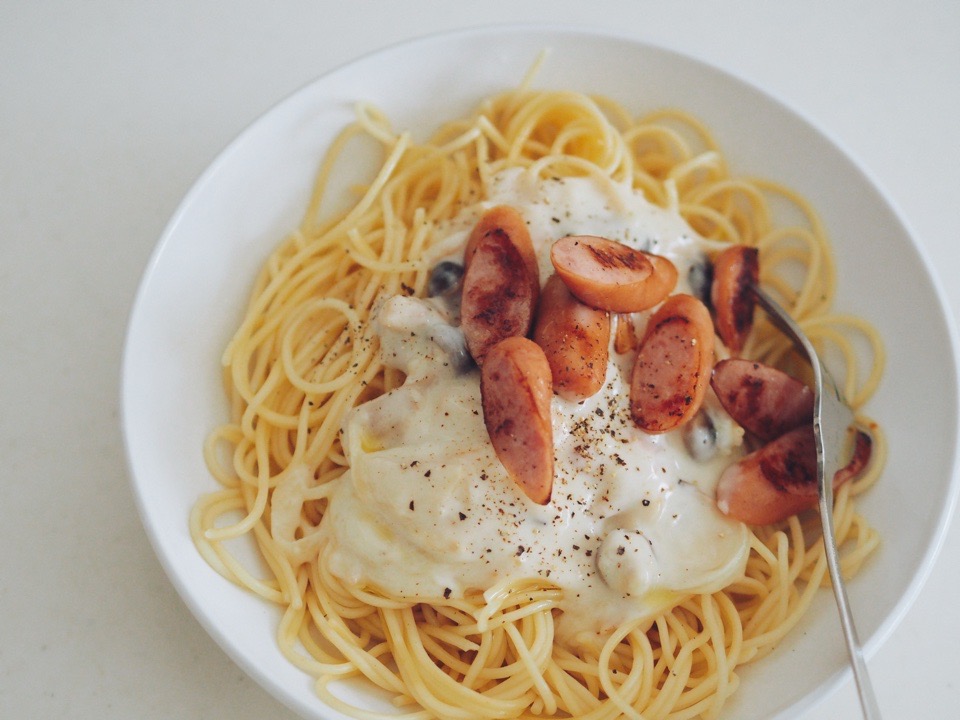 豆乳クリームのウィンナーのパスタ