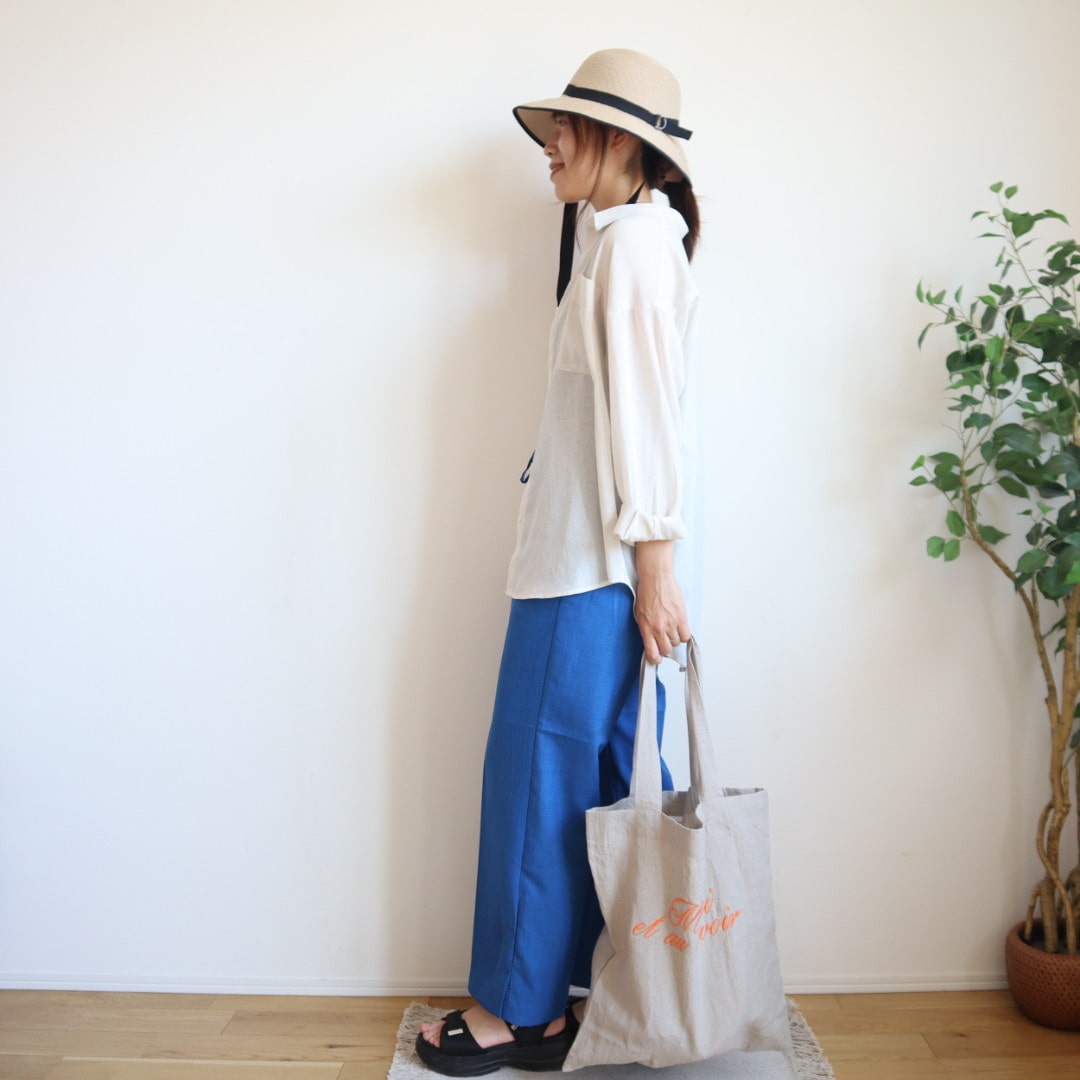 青パンツ
夏コーデ