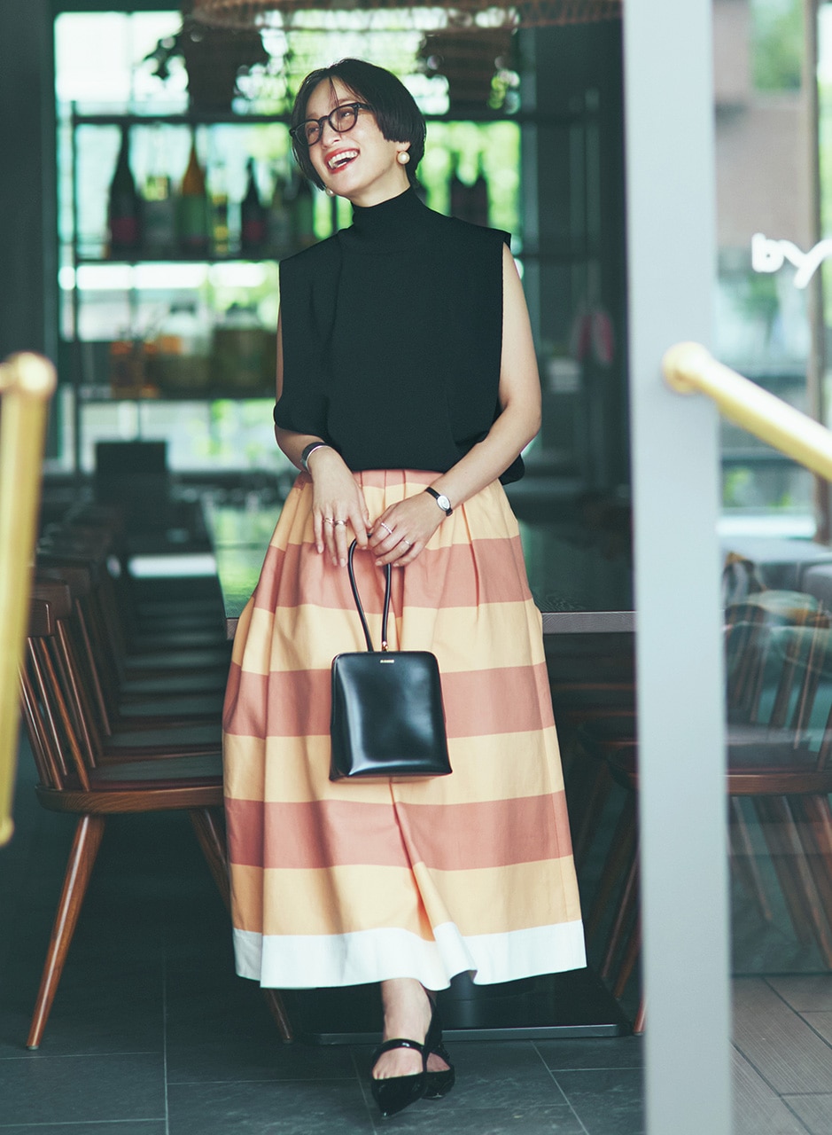 高山都さん私服コーデ
Knit：ELENI
Skirt：DRIES VAN NOTEN
Glasses：EYEVAN
Pierced earrings：ripp monster
Watch：Cartier
Bangle：Veronica is
Bag：JIL SANDER
Shoes：MANOLO BLAHNIK