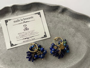 マルラブロカント（malle la brocante）のラピスラズリのイヤリング