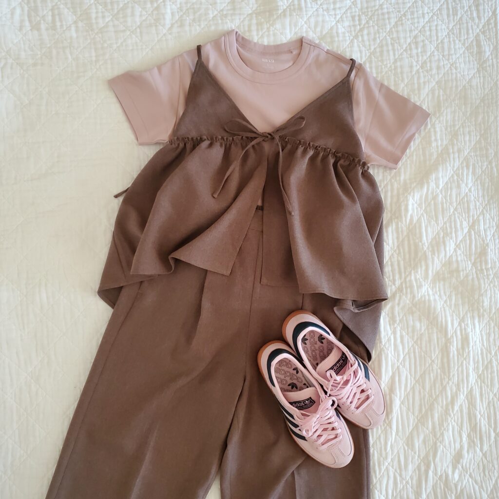 【ユニクロ】クルーネックT