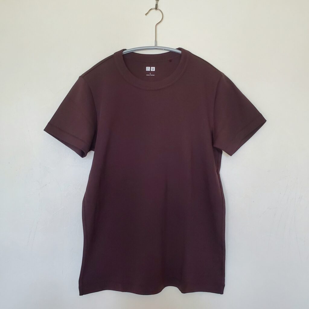 【ユニクロ】クルーネックT