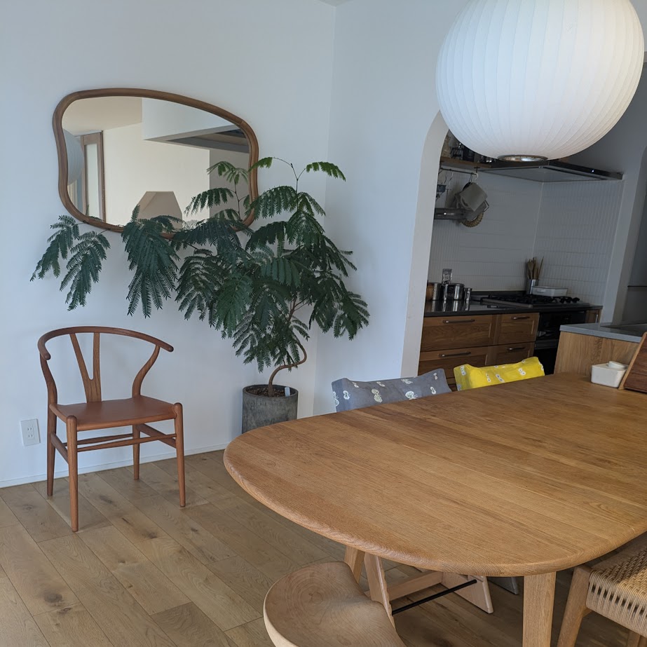 コポ家　ダイニング　今