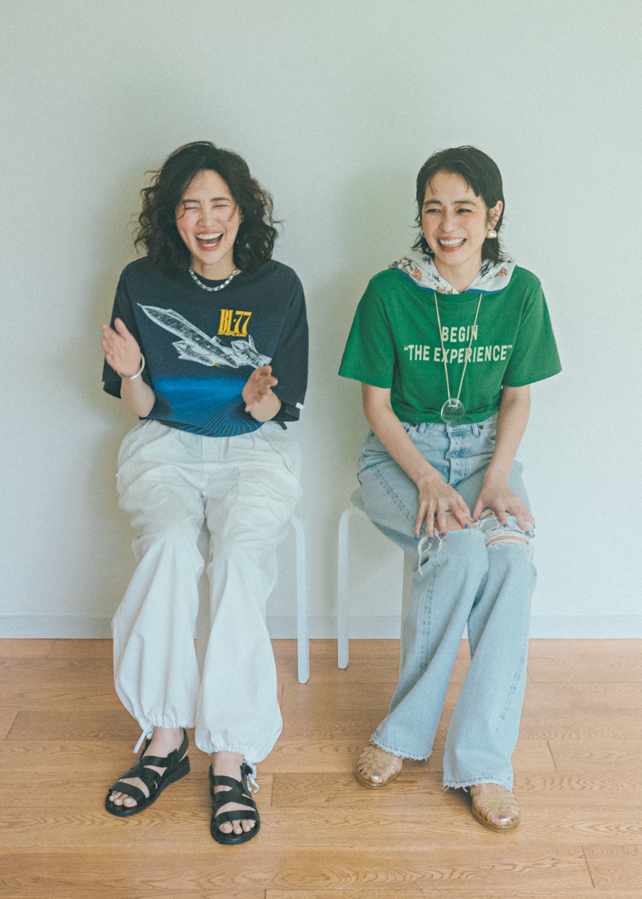 浜島直子さんと竹下玲奈さんのTシャツコーデ