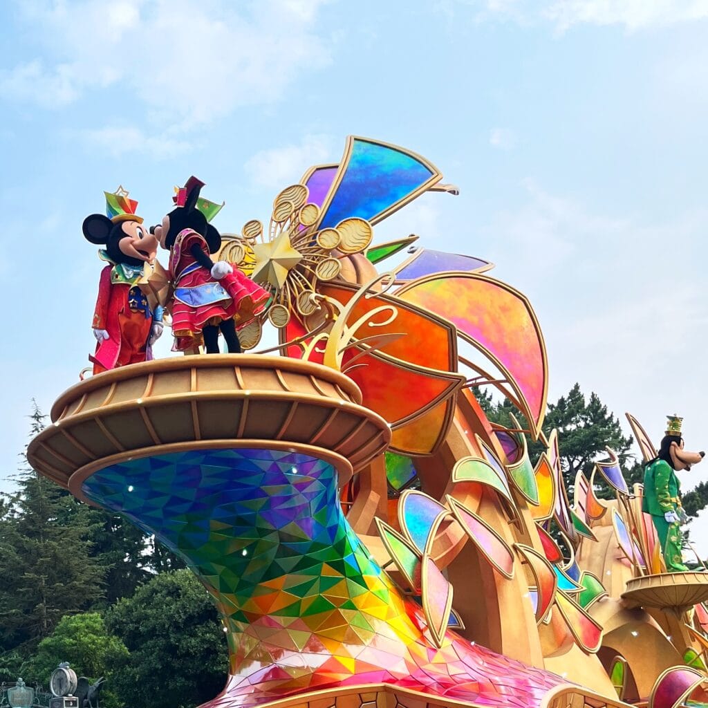 ディズニーランド 夏休み パレード