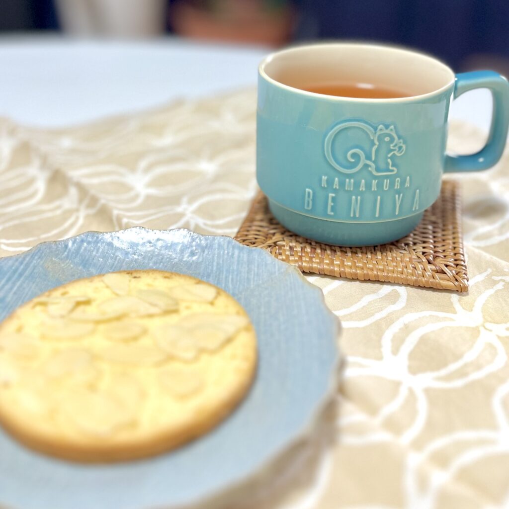 お菓子　マグカップ