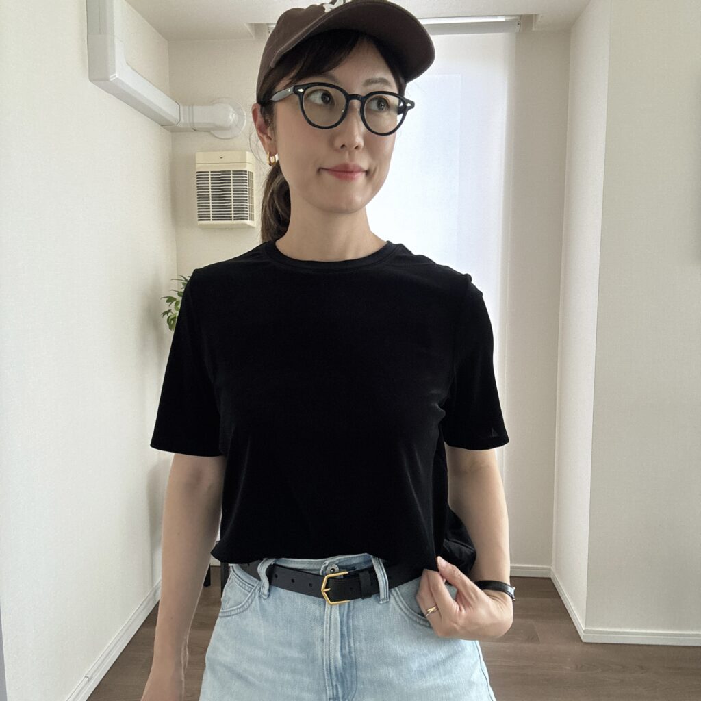 GU ベロアTシャツ