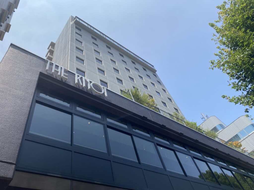 新宿　MORETHAN GRILL 100人隊デート