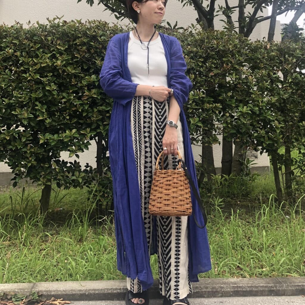 ヌキテパ　アーバンリサーチドアーズ　ジャカード柄パンツ　ユニクロ　インナー　マルシェ　かごバッグ　ドクターマーチン　サンダル　グリフォン　コードネックレス　インムード　40代　コーデ　夏　ガウンワンピース