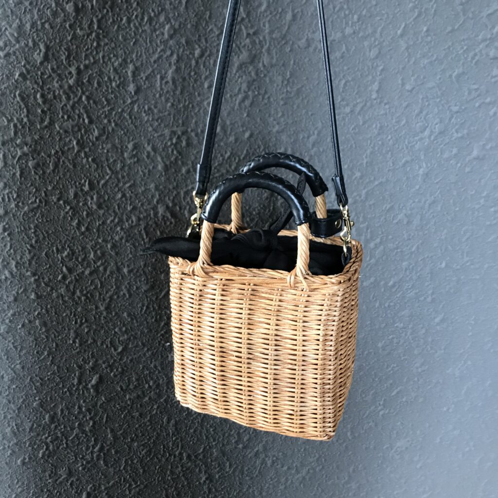 LEEマルシェで購入したバグマティのかごバッグ