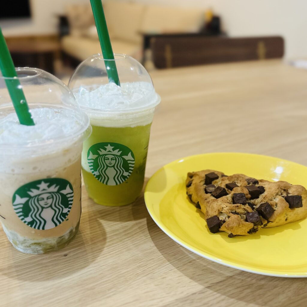 スターバックス　グランマスカットフラペチーノ　マスカットアールグレイフローズンティー