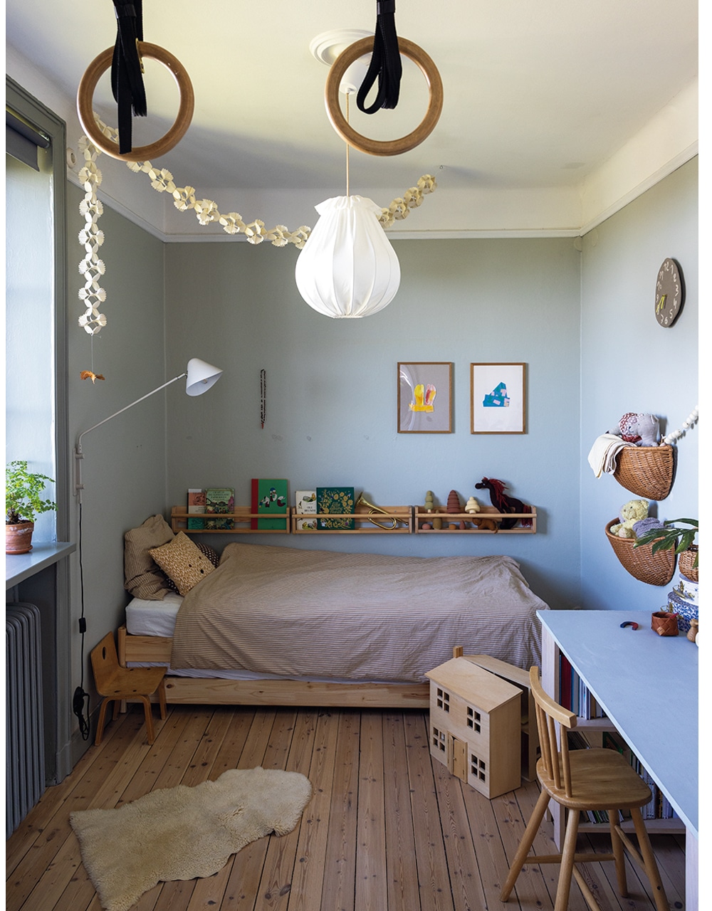 子ども部屋の机はDIY