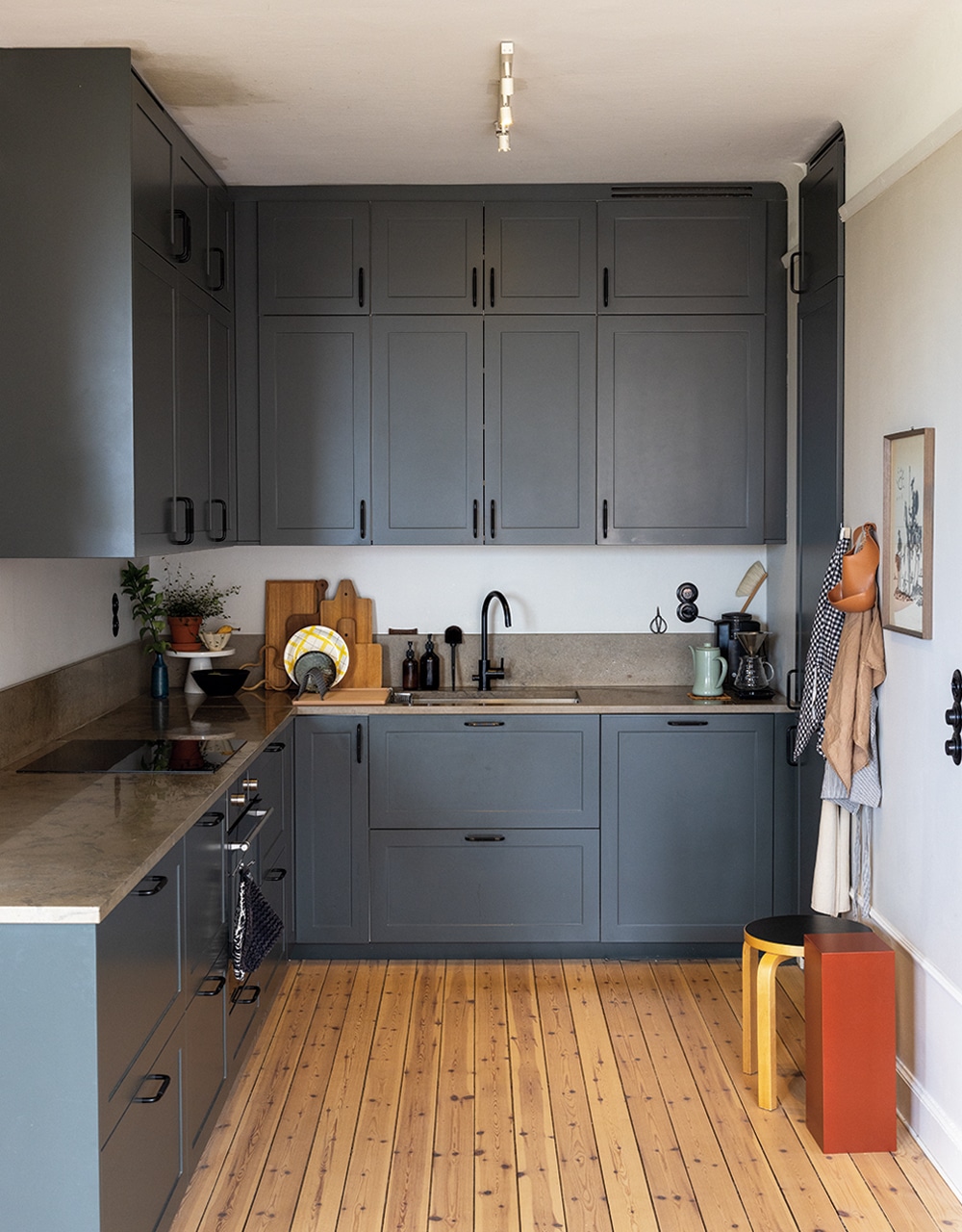 キッチンは「イケア」の収納ですっきり