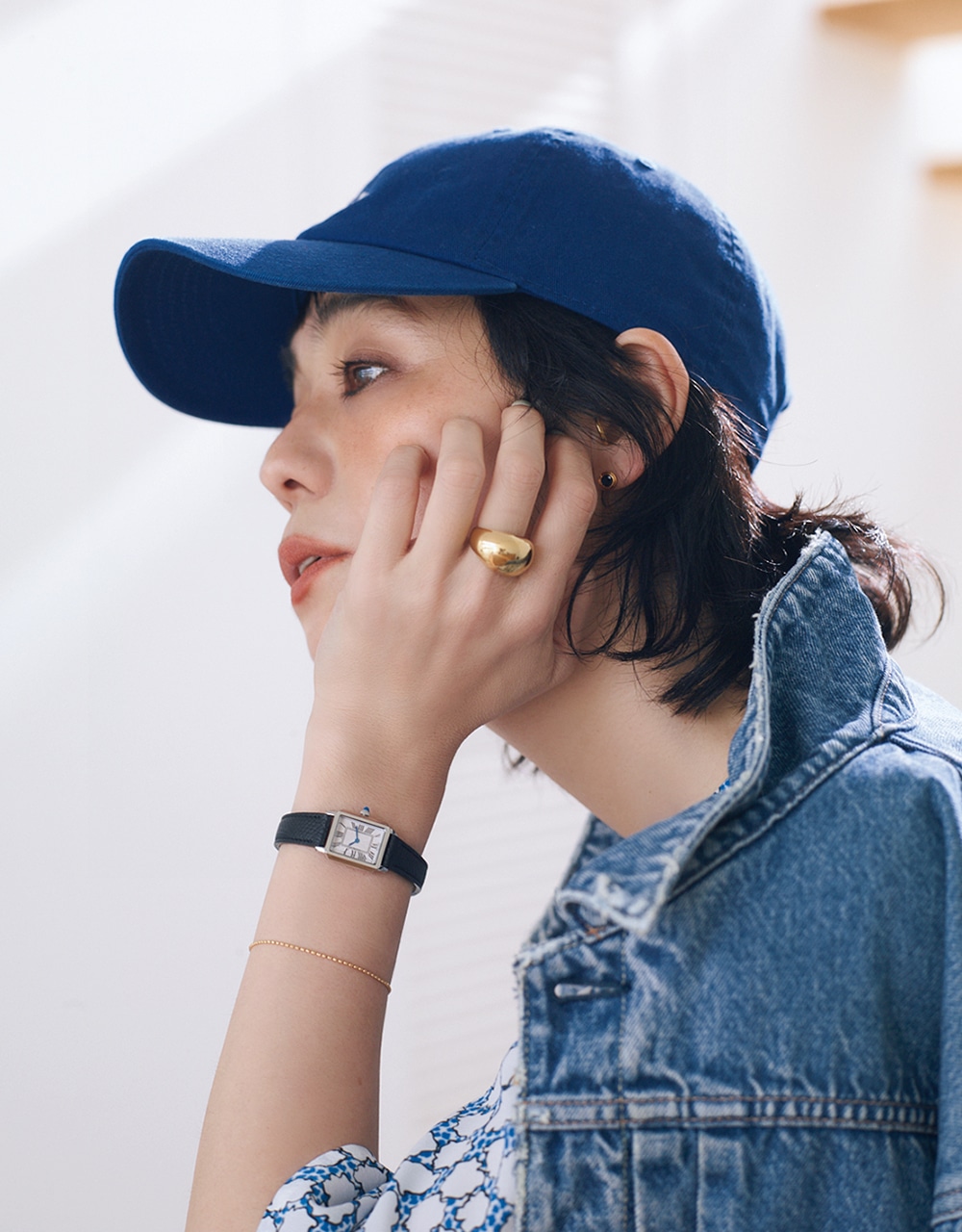 【Demi-Luxe BEAMS（デミルクス ビームス）】黒ベルトのスクエアウォッチ コーデ 竹下玲奈さん