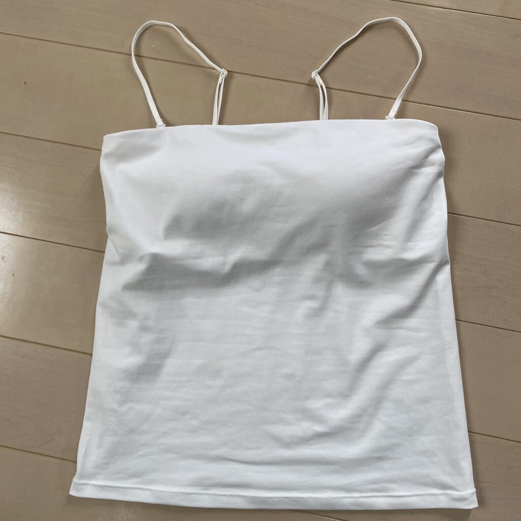 ユニクロ　ブラトップ　エアリズム