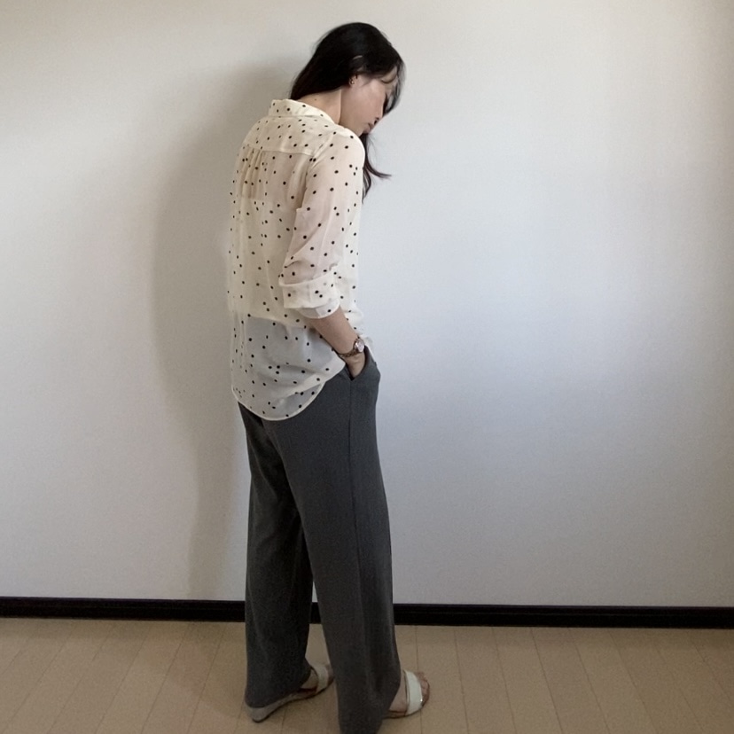 ユニクロ　シアー　ブラトップ