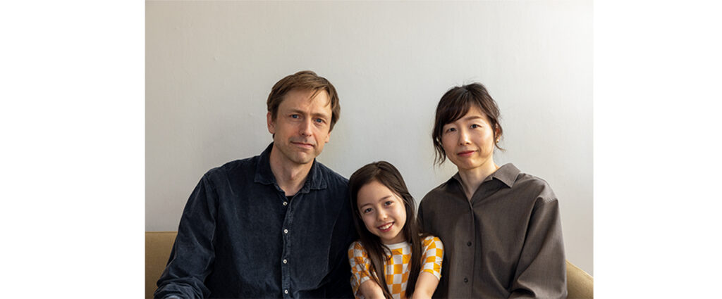 アートディレクター・デザイナー 井崎亜美さん とご家族