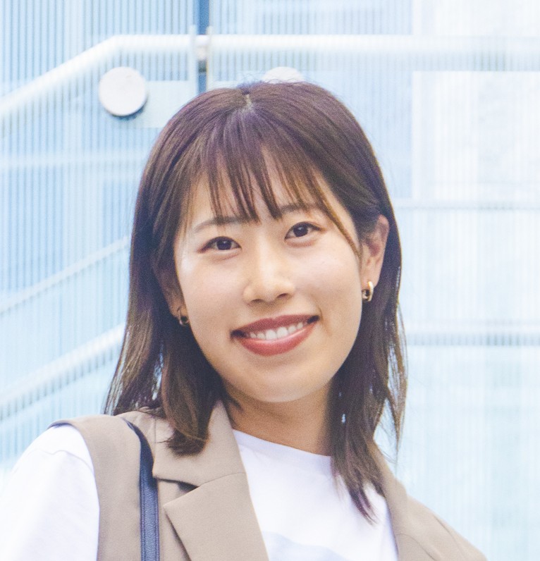 LEE100人隊おかみほさんの顔