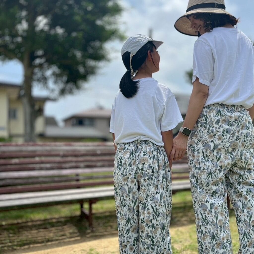 アーバンリサーチドアーズ　花柄パンツ　リンクコーデ