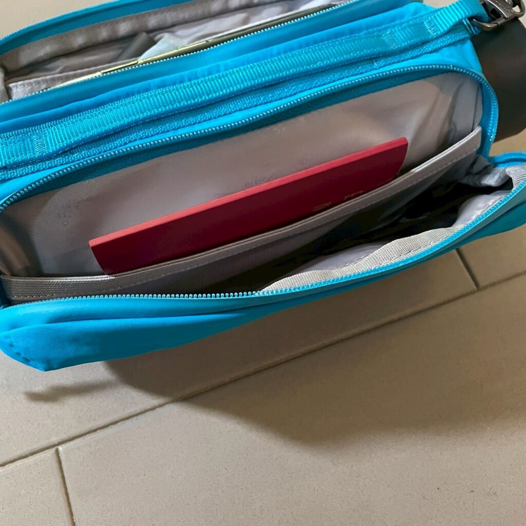 topologie
【LEEオリジナルセット】ボトルサコッシュ＋8mmロープストラップ
￥14,630　パスポートが入るポケット