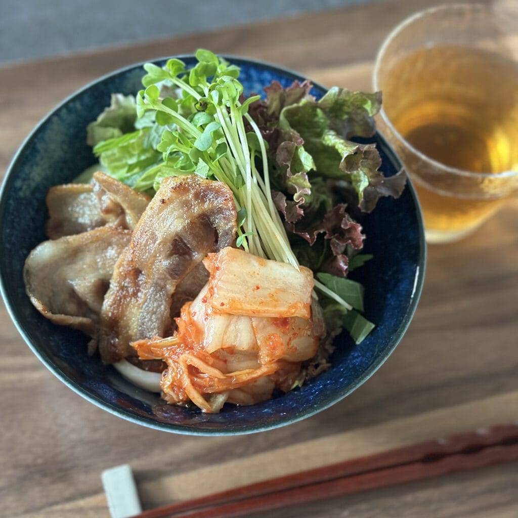 【LEE8•9月号 | エンタ麺特集】サムギョプサルのっけうどん