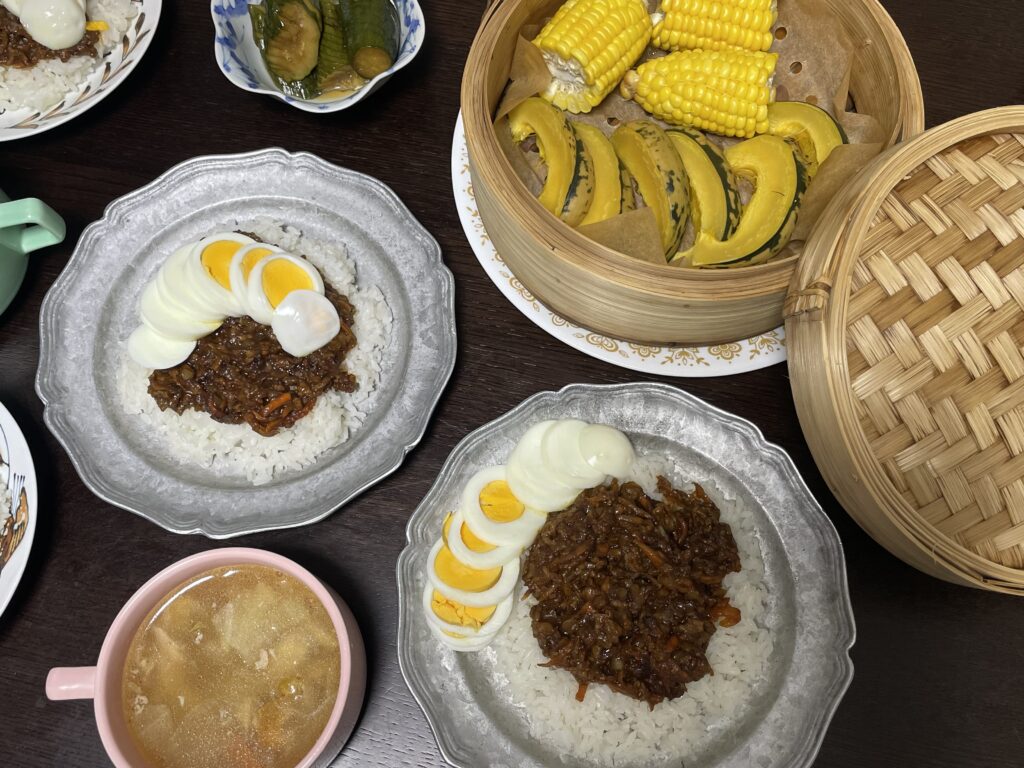 本多理恵子さんのレシピ、煮込み時間10分の「キーマカレー」を40代主婦が作ってみた写真