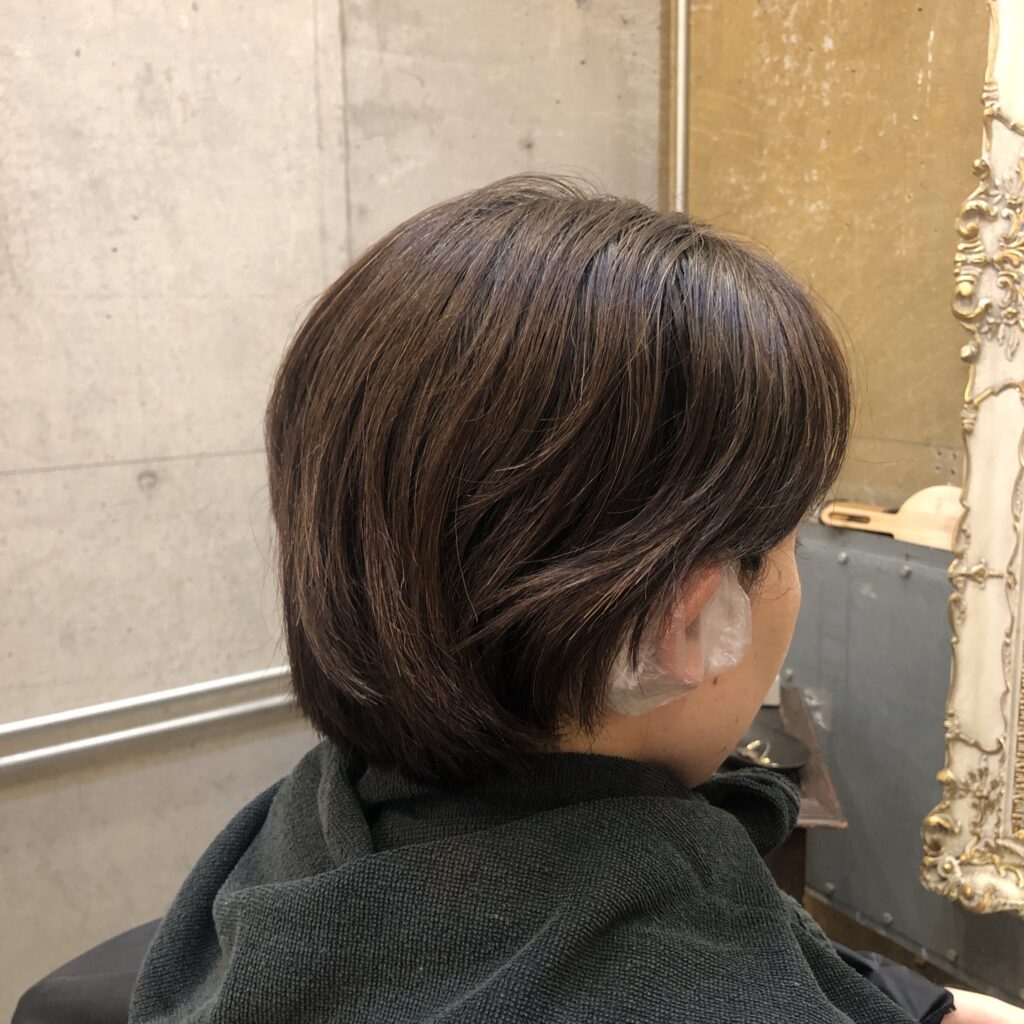 40 歳　代　ショート　カット　ヘア　12　トーン