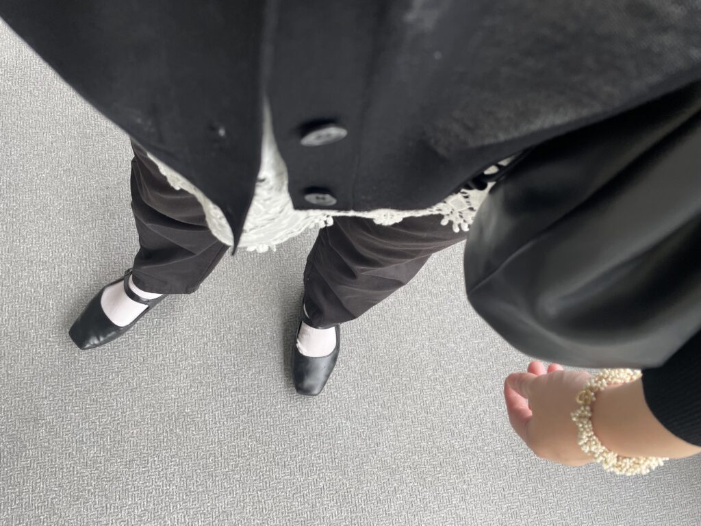 40代女性の2025年7月中旬コーデの足元写真【その1】