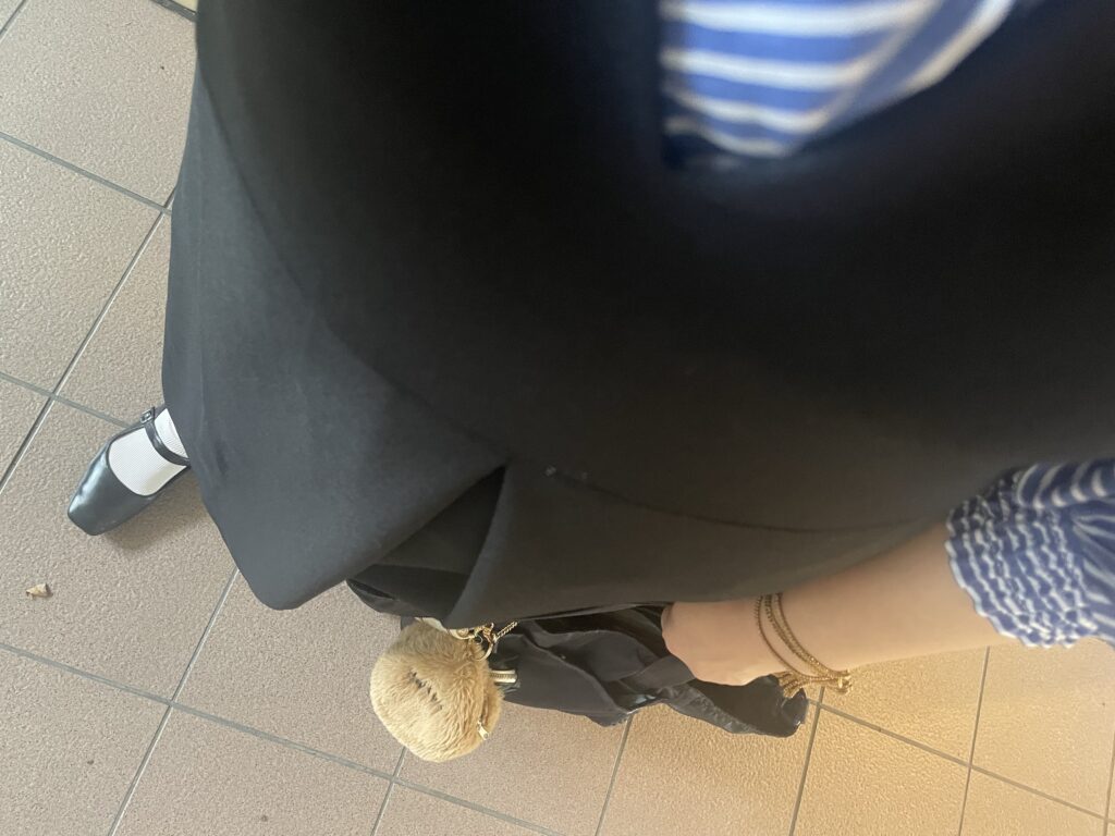 40代女性の2025年7月中旬コーデの足元写真【その4】