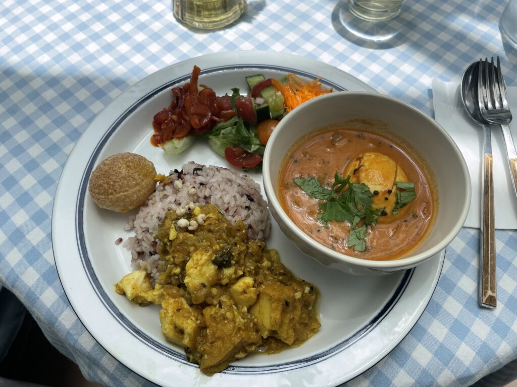 カフェネイビーの合い掛けカレーの写真【その2】