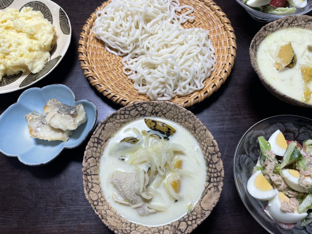 しらいのりこさんのレシピ「かぼちゃカレーつけ汁」を40代主婦が作ってみた写真【その2】。少し寄りで撮った写真。