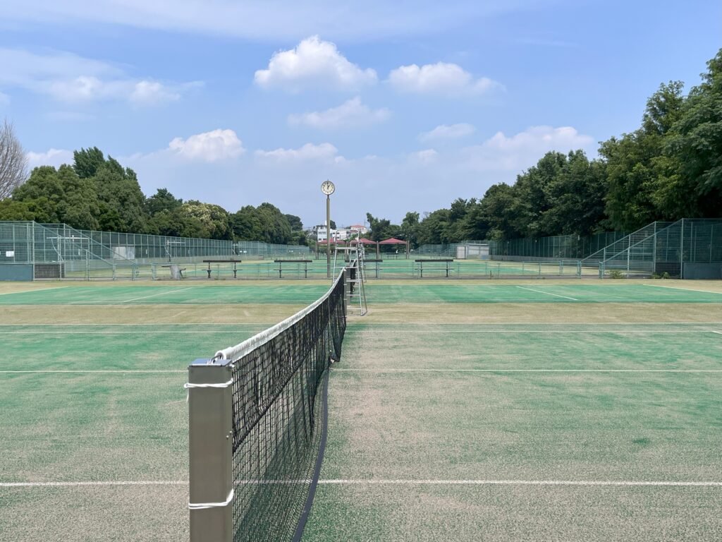 写真　真夏のテニス　40代女子の趣味