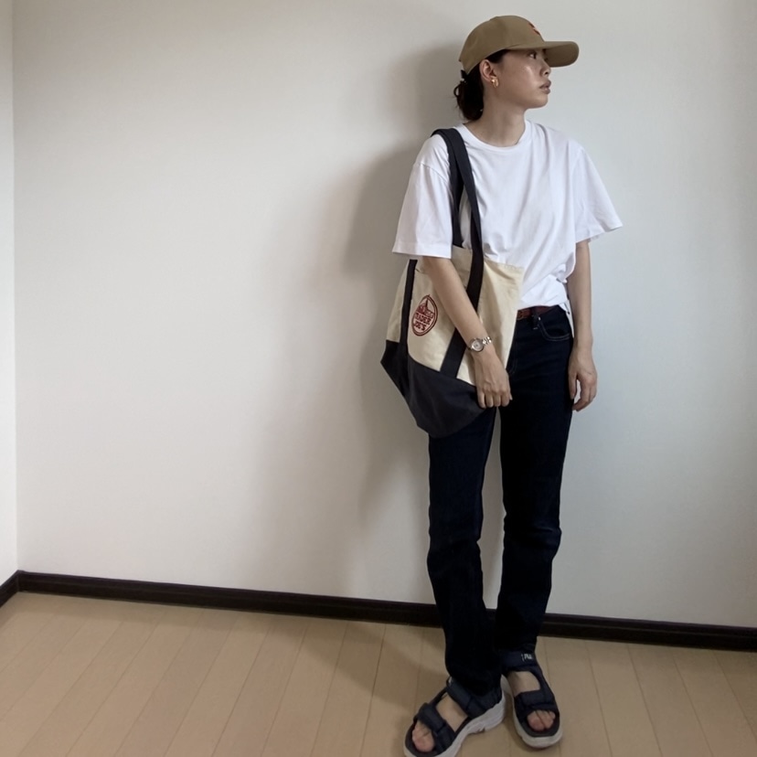 ユニクロ　サンダル　コーデ