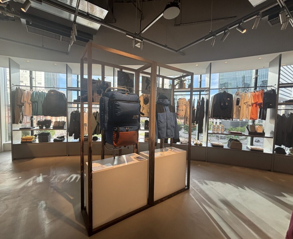 THE NORTH FACE 丸の内　アーカイブ展示
