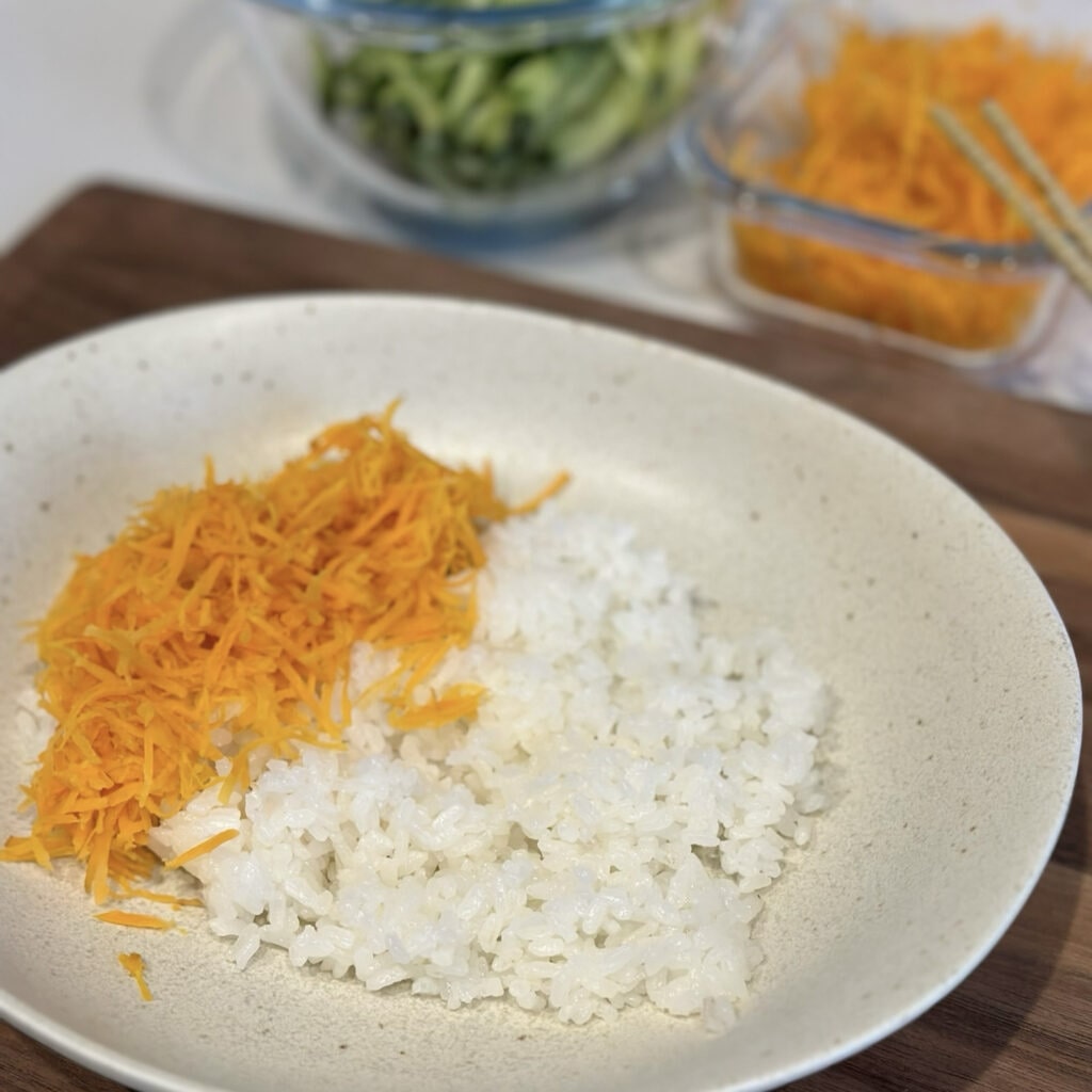 コウケンテツさんのビビンパ風「鶏そぼろ炒め 卵黄のっけ」