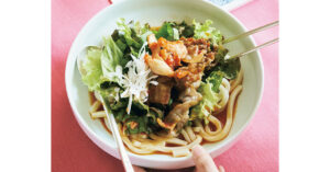 具材を豪快に一気のせ！「サムギョプサルのっけうどん」レシピ／近藤幸子さん