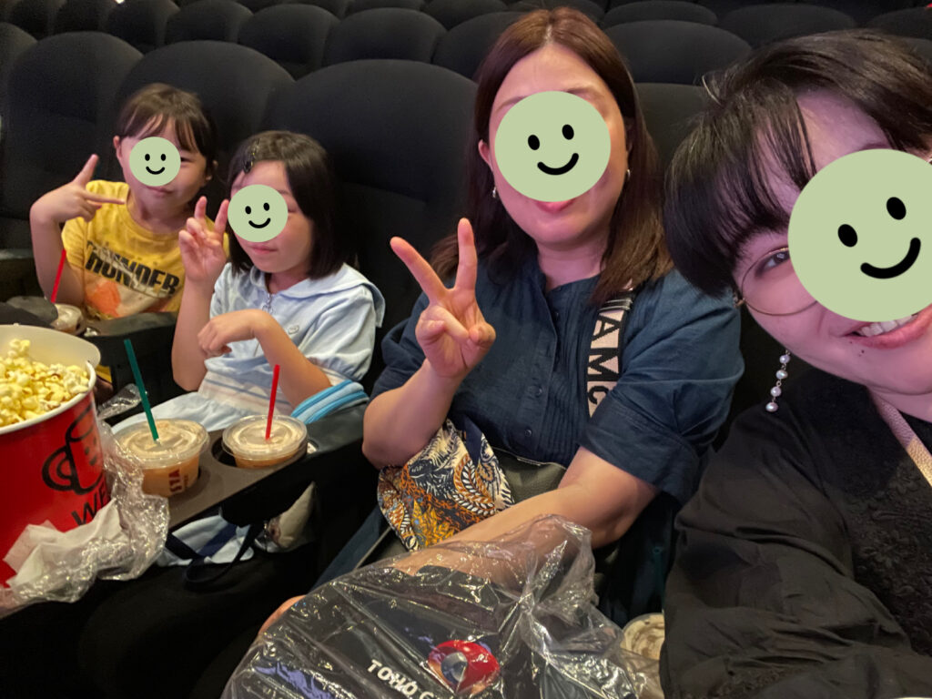 映画館の中での1枚