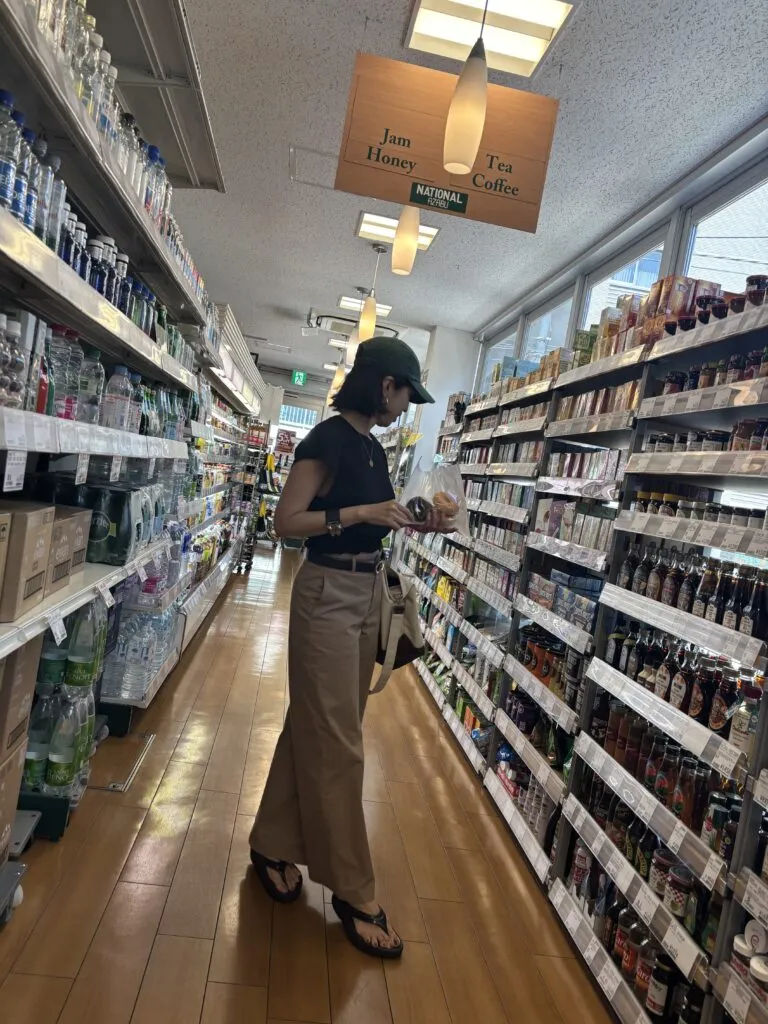 ユニクロ「ワイドチノパンツ」のコーデ