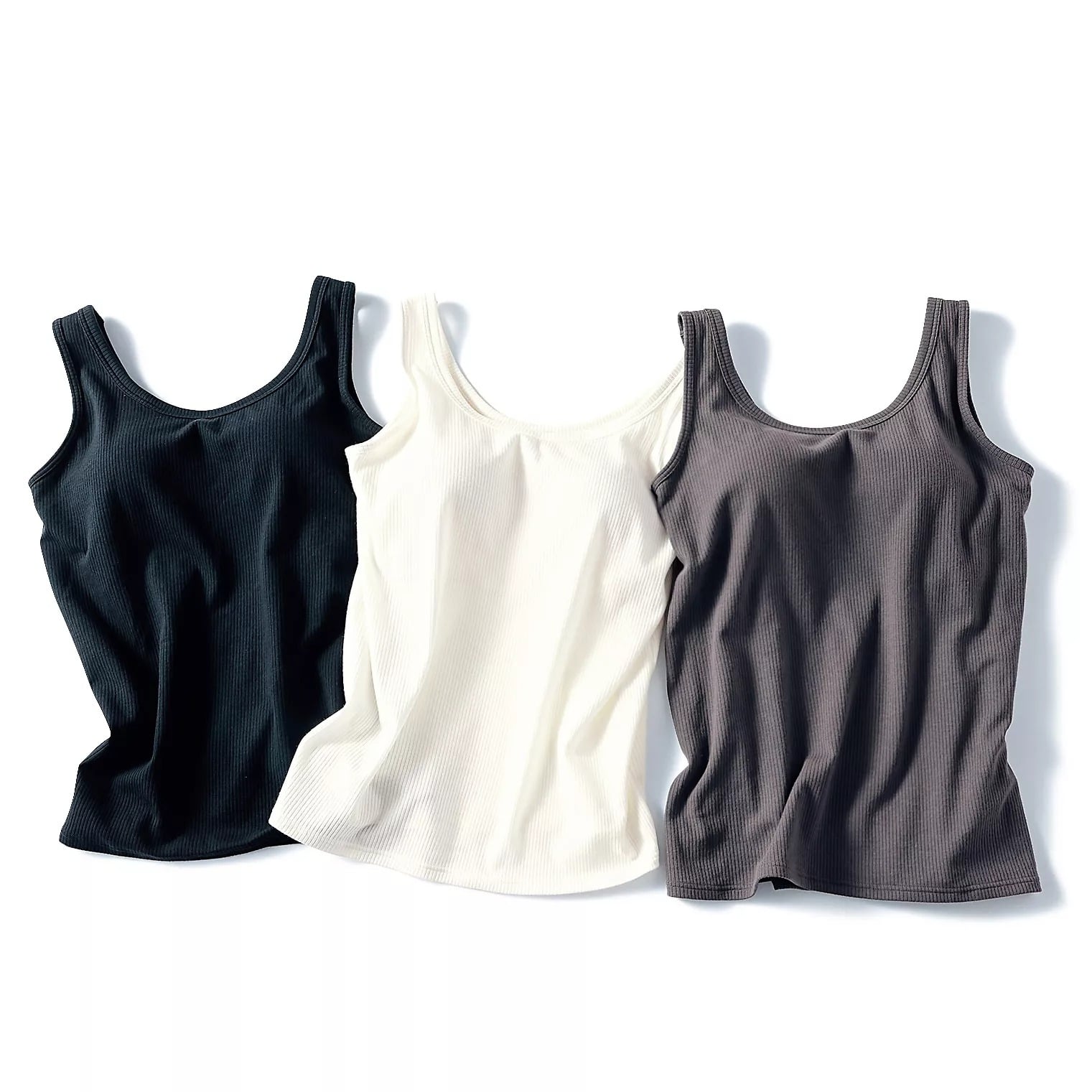 "BRADELIS New York peace
【LEE別注】【洗える】【接触冷感】【吸汗速乾】【UVカット】楽なのに補整！ブラ付きリブタンクトップ
￥6,380"