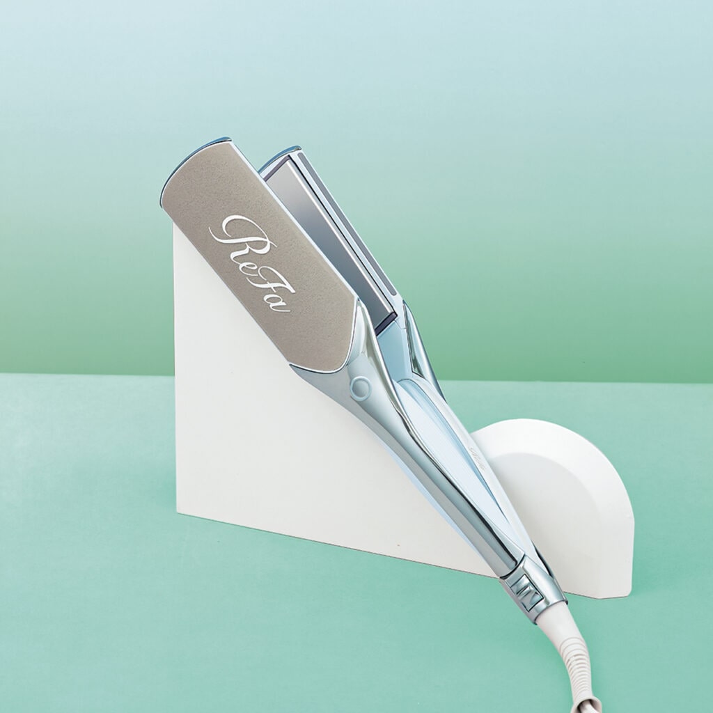 ReFa（リファ）
リファパワーストレートアイロン プロ　￥33000