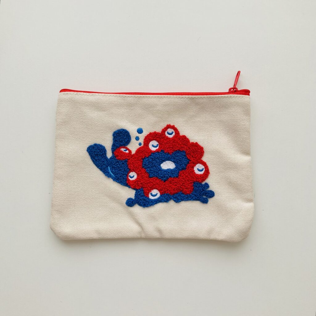 ミャクミャクポーチ