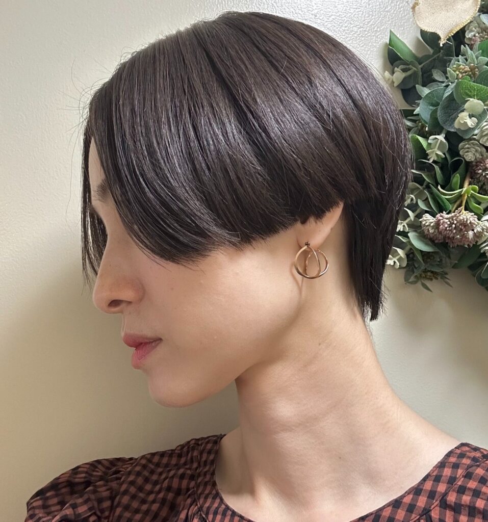 LEE100人隊のショートヘア　サイド