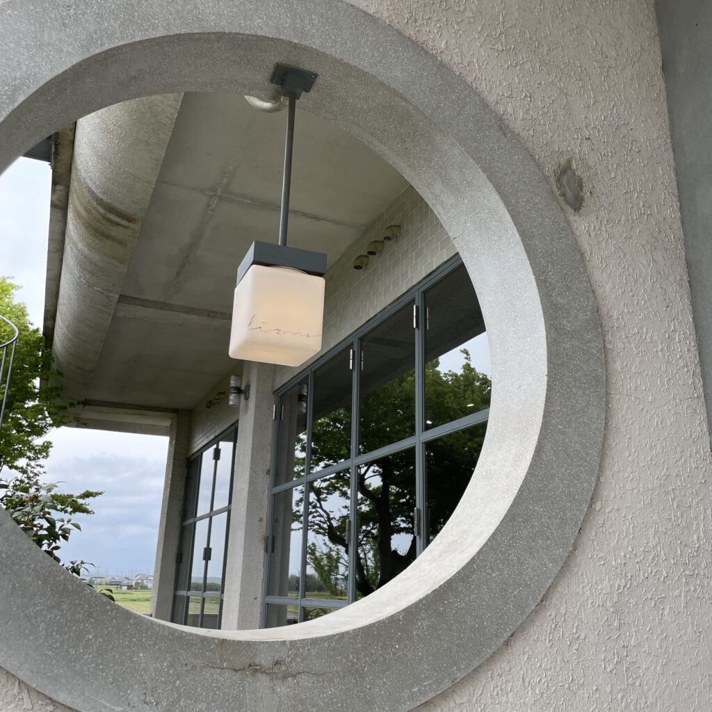 十三月の窓　小野　兵庫