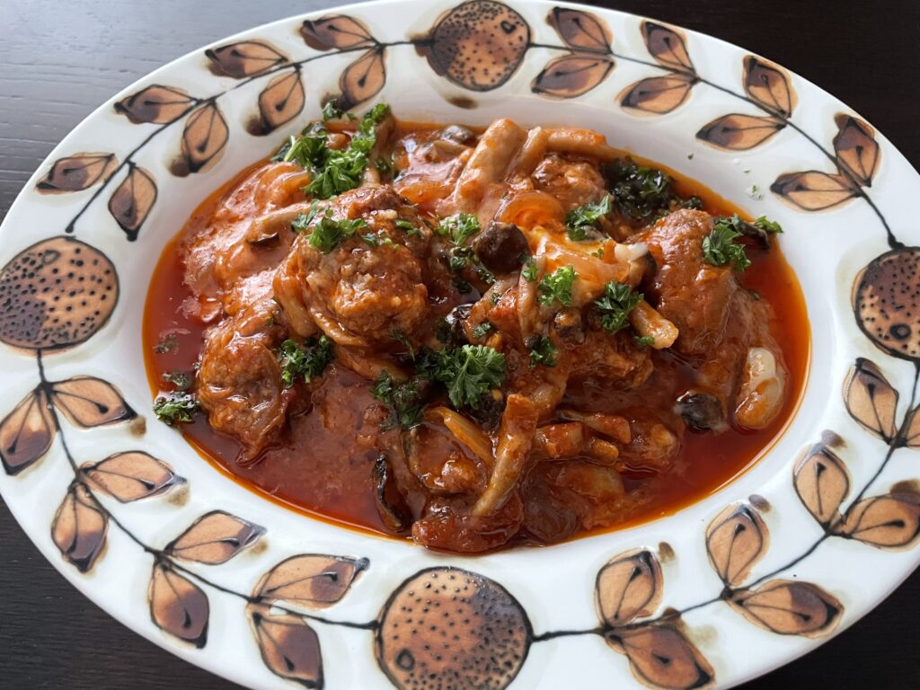 本多理恵子さんのレシピ「ミートボールのトマト煮」を40代主婦が作ってみた写真2