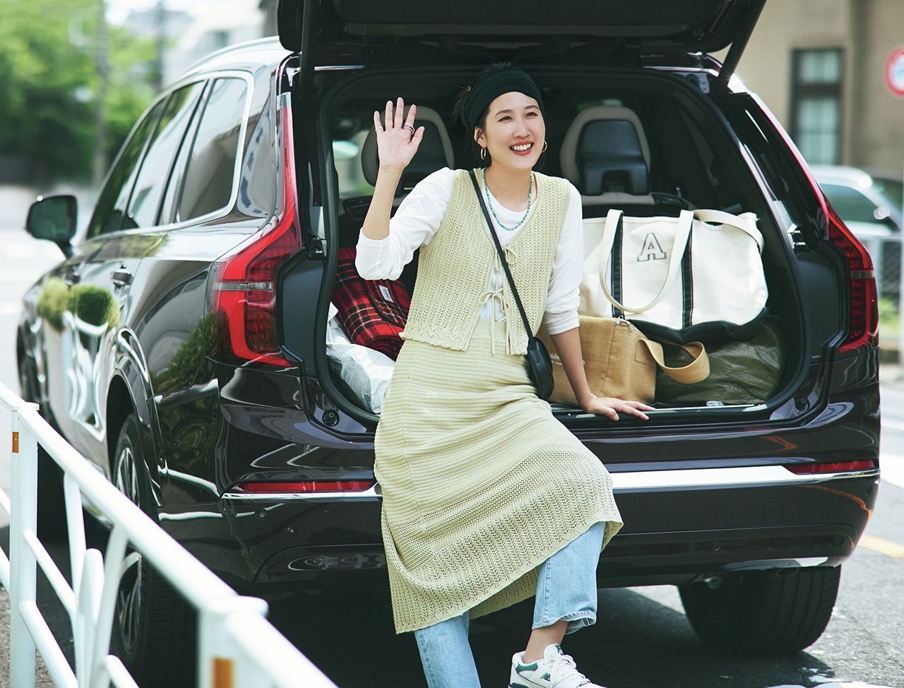 高橋美帆さんのジレ￥1990・スカート￥2990／ジーユーのコーデ