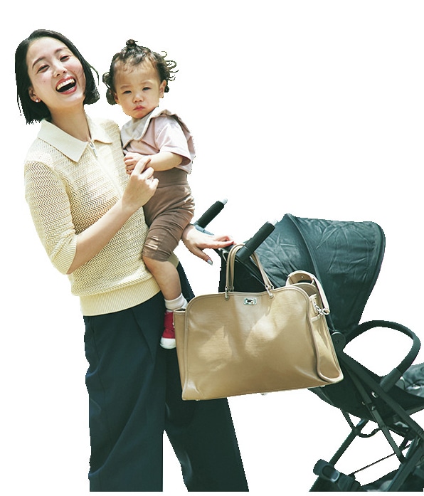 高橋夏果さんのCOMPTOIR DES COTONNIERS×UNIQLOのニット　¥6990のコーデ