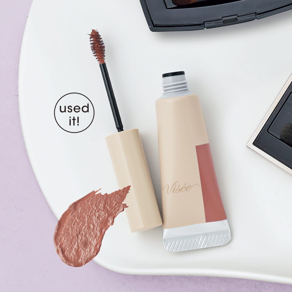 ヴィセ
フラッフデザイン アイブロウカラー BR-4　￥1100（編集部調べ）