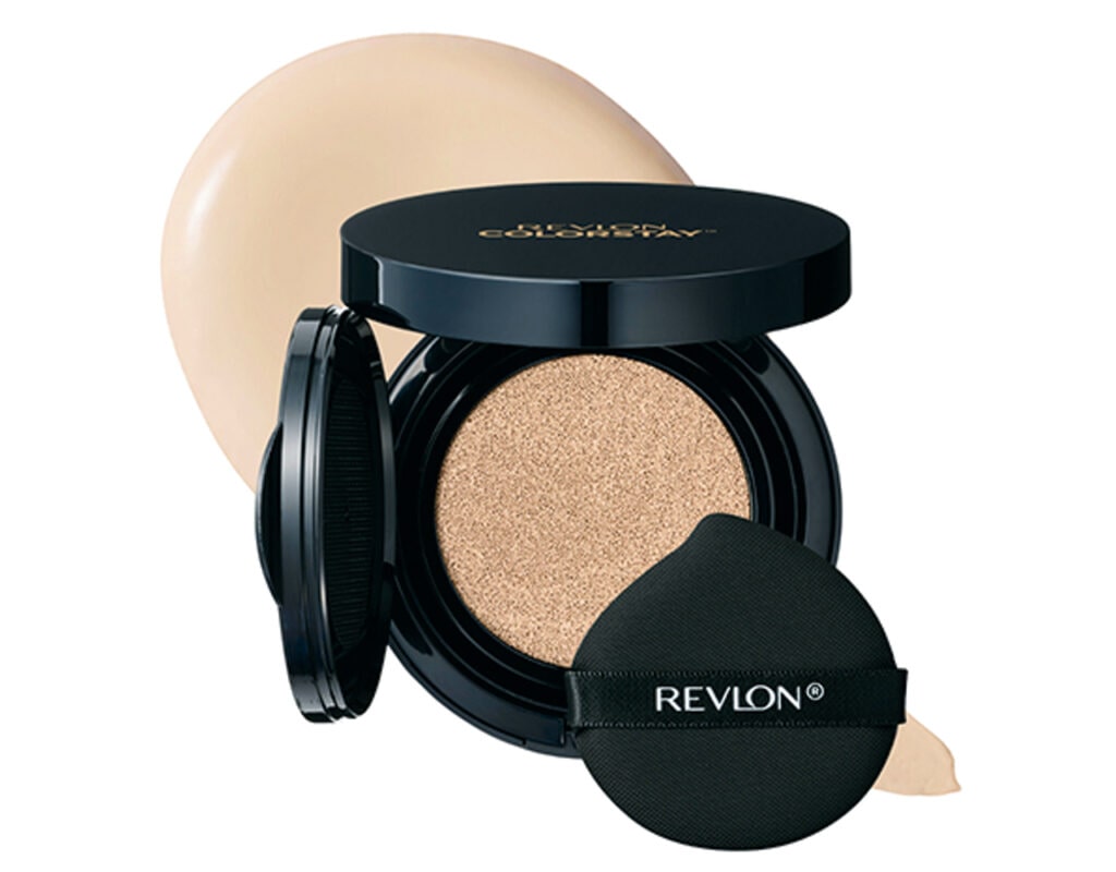 レブロン
カラーステイ ロングウェア UV クッション ファンデーション　SPF50+・PA++++ 全3色￥2750